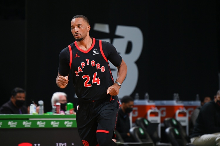 他在进攻端 他在进攻端