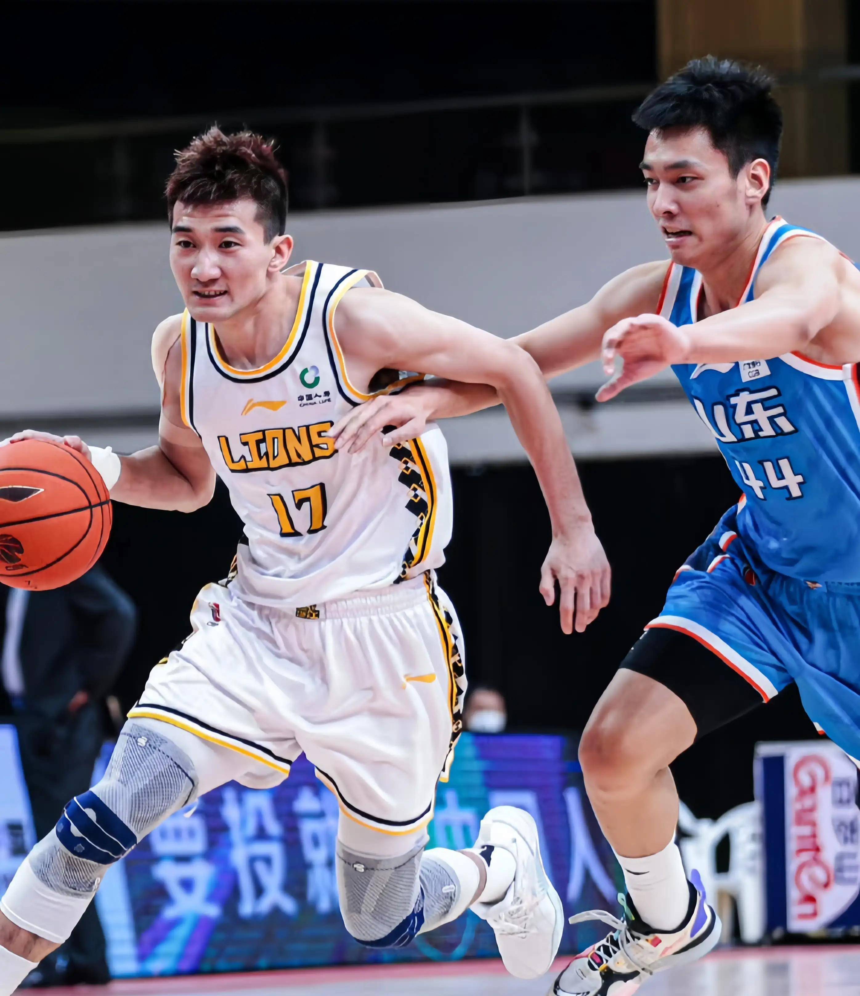 既敢于进攻 既敢于进攻