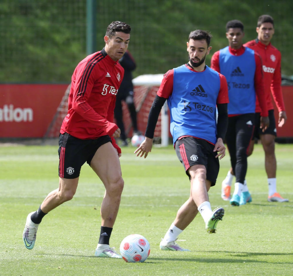 前两名发起 前两名发起