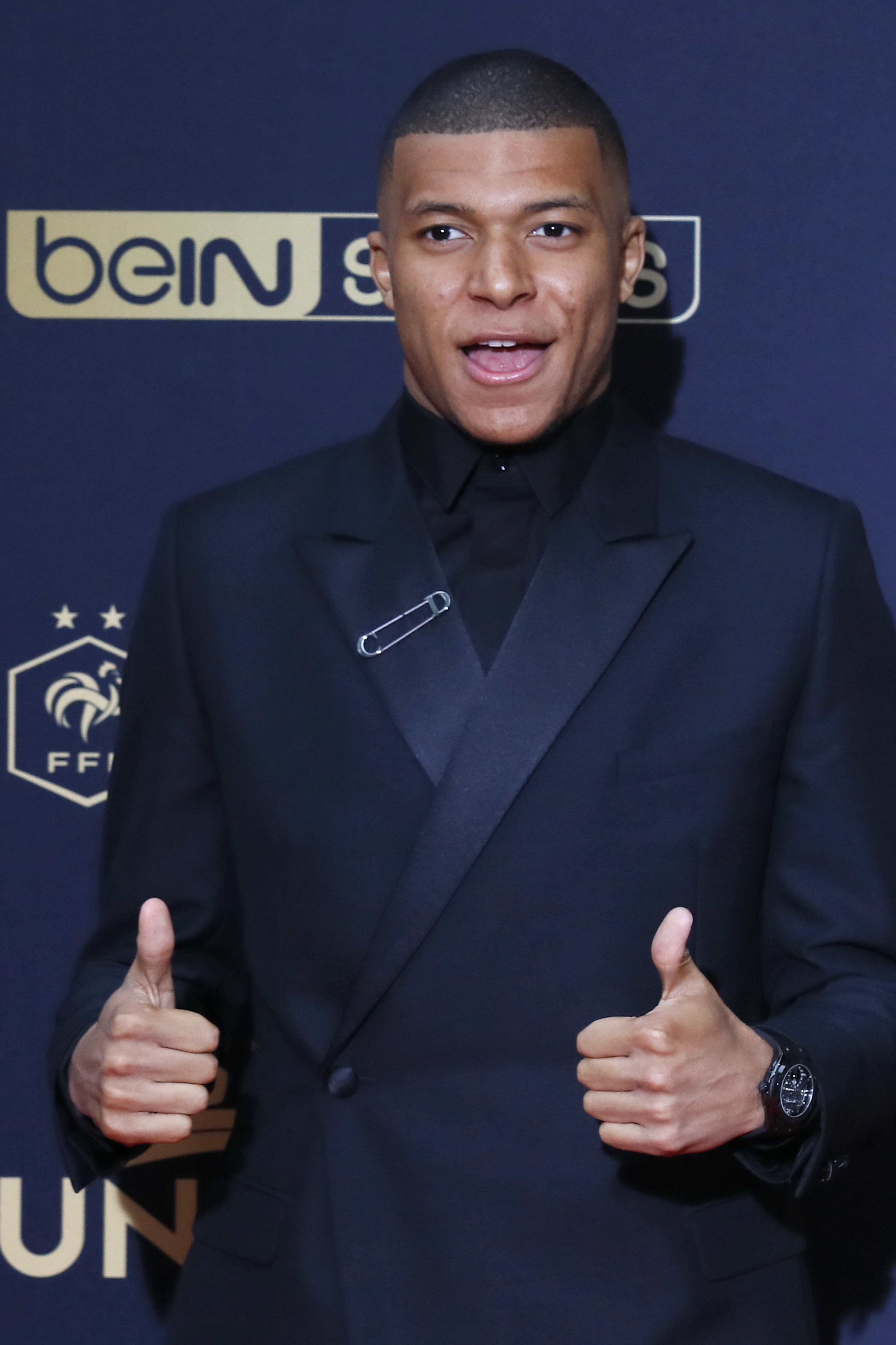 门将出击时 门将出击时